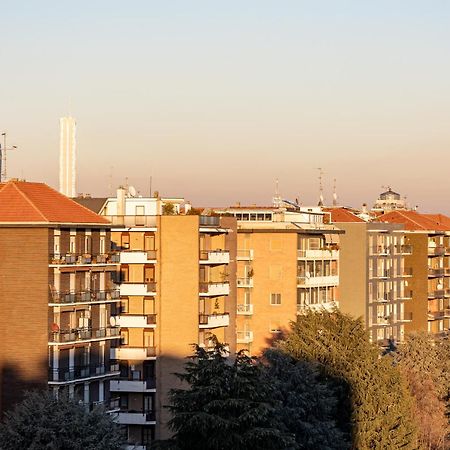 Beplace Apartments In Primaticcio Milan Luaran gambar